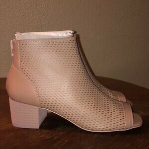 Kelsi Dagger Brooklyn Simone Oval Perforated Preppy Leather Nude Peep Toe Boot